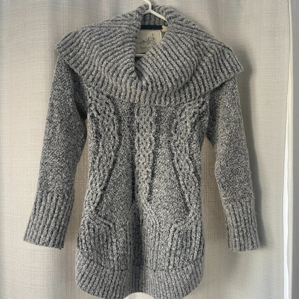 Shapely Cinched Sweater Uniquely Designed to Conform to Your Body